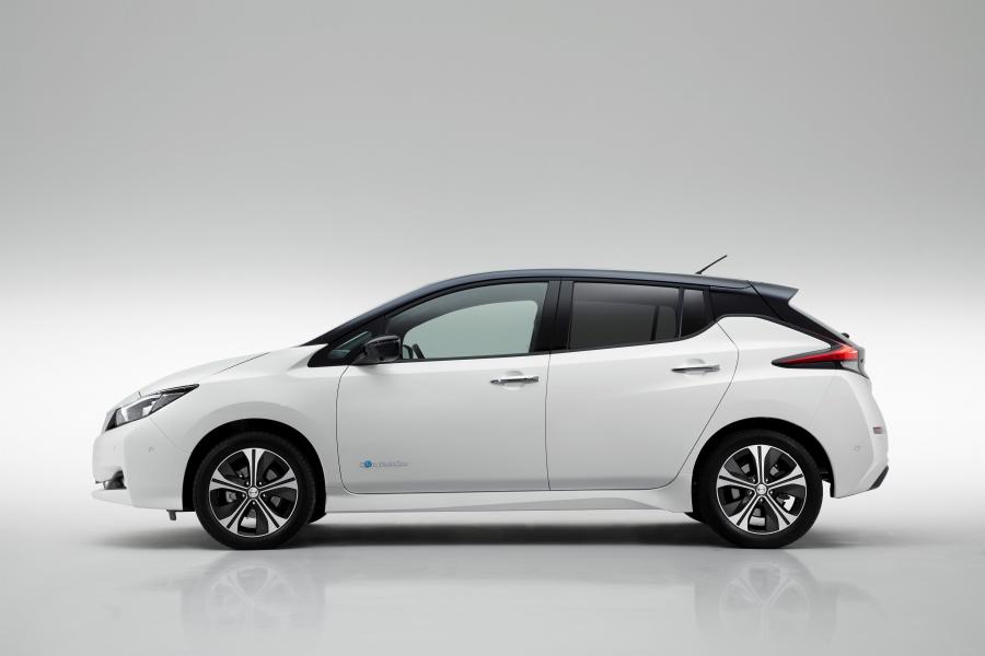 Nissan Leaf 2.zero 2017 года  (JP) (фото 12 из 56)